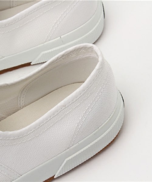 SUPERGA(スペルガ)の「SUPERGA COTU CLASSIC(スニーカー・メンズ・ホワイト/ネイビー・40/41/42/43)」の8枚目の写真