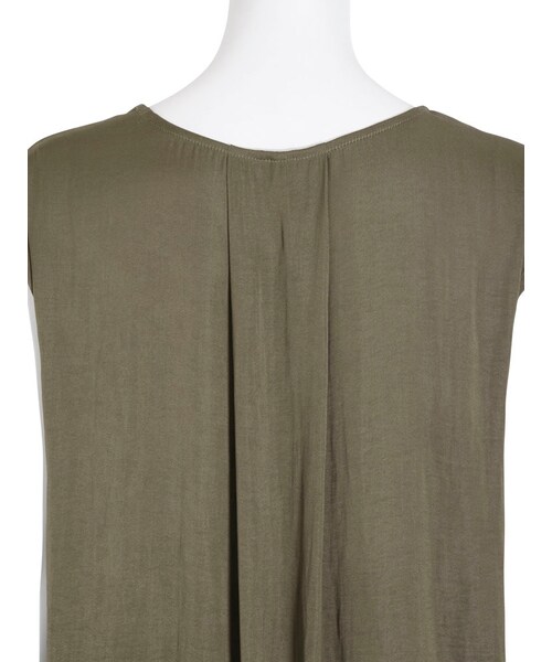 Ungrid（アングリッド）の「ヴィンテージサテンノースリトップス（トップス・レディース・アイボリー/ブラック/カーキ・F）」の9枚目の写真