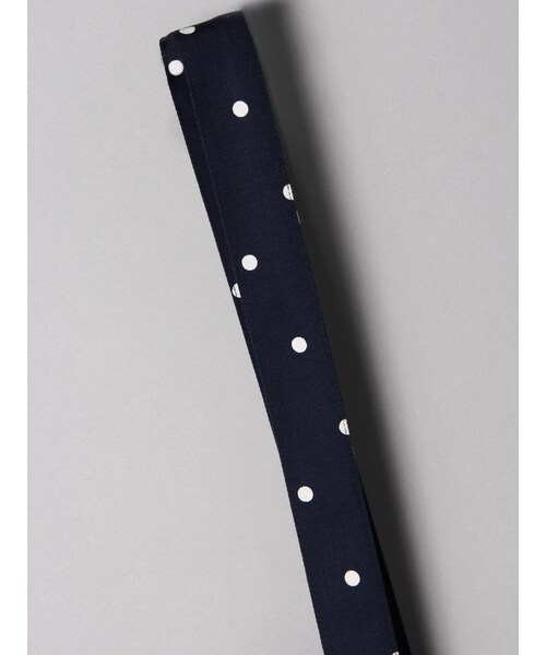 E hyphen world gallery（イーハイフンワールドギャラリー）の「サスペンダー付ひざ丈タイトスカート（スカート・オフホワイト/ブラック/カーキ/ブルー/ネイビー・F）」の8枚目の写真