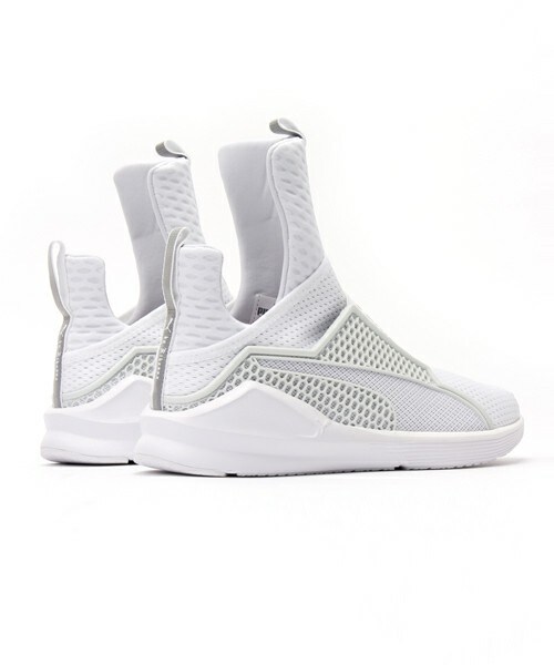 PUMA(プーマ)の「ウィメンズ プーマ×リアーナ コラボ フェンティ ホワイト PUMA FENTY TRAINER 189193-02(スニーカー・レディース・ホワイト・23.5cm/24cm/24.5cm)」の4枚目の写真