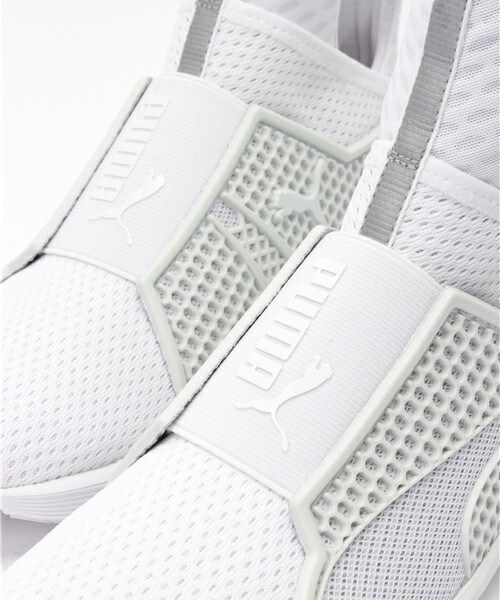 PUMA(プーマ)の「ウィメンズ プーマ×リアーナ コラボ フェンティ ホワイト PUMA FENTY TRAINER 189193-02(スニーカー・レディース・ホワイト・23.5cm/24cm/24.5cm)」の6枚目の写真
