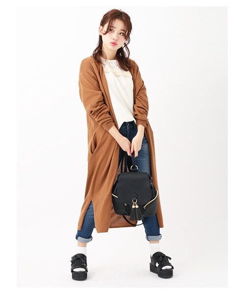 earth music&ecology（アースミュージックアンドエコロジー）の「フリンジレースドッキングプルオーバー（トップス・アイボリー/ブラック/ピンクベージュ・F）」の8枚目の写真