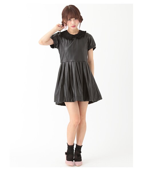 E hyphen world gallery Bon Bon（イーハイフンワールドギャラリーボンボン）の「PUタックワンピース（ワンピース/ドレス・ホワイト/ブラック・S/M）」の4枚目の写真