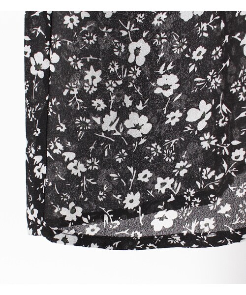 laboratory work（ラボラトリーワーク）の「紐ベルト付き小花柄マキシワンピース（ワンピース/ドレス・レディース・ブラック系/ネイビー系・M）」の8枚目の写真
