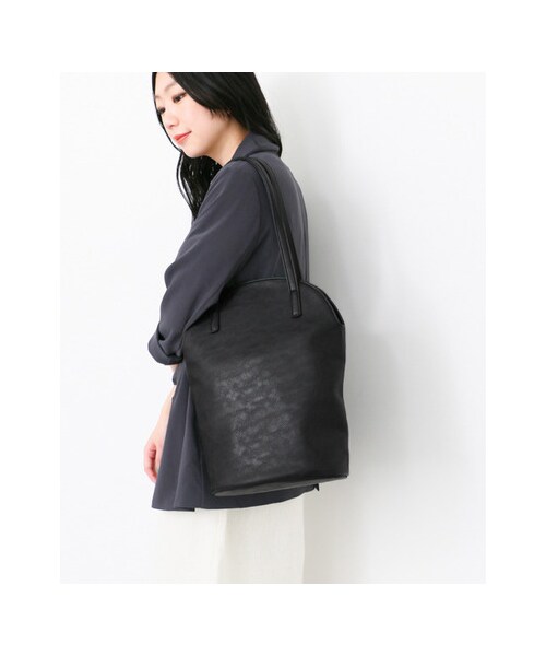 KBF（ケイビーエフ）の「KBF+ 変形トートBAG（バッグ・レディース・BLUE GRAY/OFF/BLACK・one）」の4枚目の写真