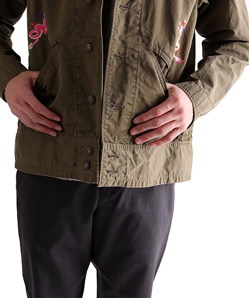 CAL O LINE(キャルオーライン)の「DTLA SPUVENIOR JACKET(ジャケット/アウター・メンズ・オリーブ/ネイビー・M/L)」の12枚目の写真