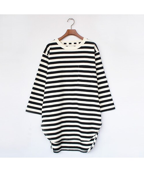 VOO（ヴォー）の「2ver. 1/2 Border Tee（トップス・Black/Red・1/2）」の2枚目の写真