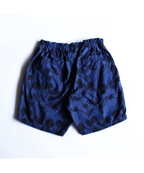 VOO（ヴォー）の「Dyed Flower Shorts・撥（パンツ・Indigo・1/2）」の2枚目の写真
