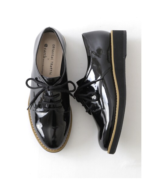 earth music&ecology（アースミュージックアンドエコロジー）の「ORiental TRafficメンズライクシューズ（シューズ・アイボリー/ブラック・S/M/L/LL）」の2枚目の写真