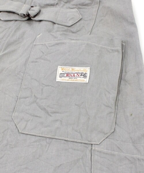 RNA-N（アールエヌエーエヌ）の「ワイドワークサスペンダーパンツ（パンツ・レディース・グレー/ホワイト・M）」の7枚目の写真