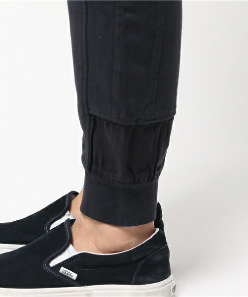 DISCOVERED（ディスカバード）の「DISCOVERED オーバーダイスウェットパンツ（その他パンツ・メンズ・ブラック/ブルー・1/2）」の12枚目の写真