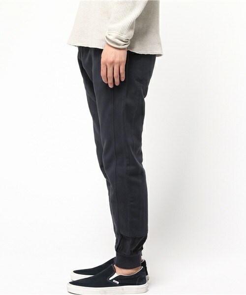 DISCOVERED（ディスカバード）の「DISCOVERED オーバーダイスウェットパンツ（その他パンツ・メンズ・ブラック/ブルー・1/2）」の6枚目の写真