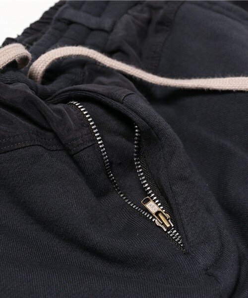 DISCOVERED（ディスカバード）の「DISCOVERED オーバーダイスウェットパンツ（その他パンツ・メンズ・ブラック/ブルー・1/2）」の13枚目の写真