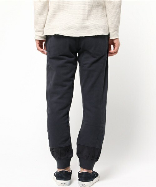 DISCOVERED（ディスカバード）の「DISCOVERED オーバーダイスウェットパンツ（その他パンツ・メンズ・ブラック/ブルー・1/2）」の7枚目の写真