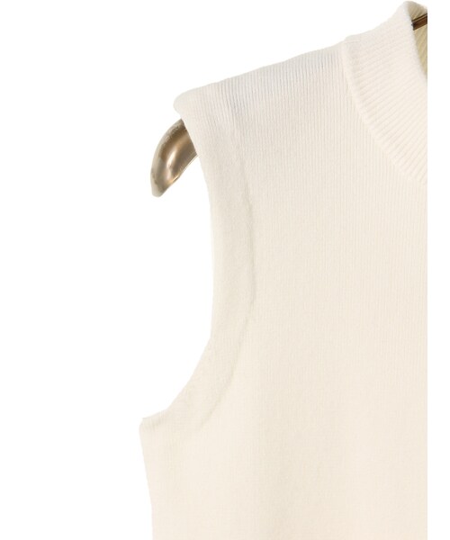 YECCA VECCA(イェッカヴェッカ)の「ハイネックノースリーブニット(トップス・アイボリー/グレー/ブラック/サックスブルー・F)」の8枚目の写真