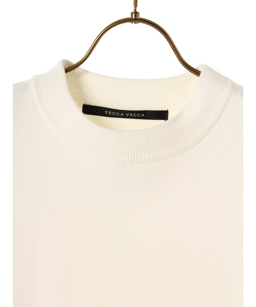 YECCA VECCA(イェッカヴェッカ)の「ハイネックノースリーブニット(トップス・アイボリー/グレー/ブラック/サックスブルー・F)」の7枚目の写真