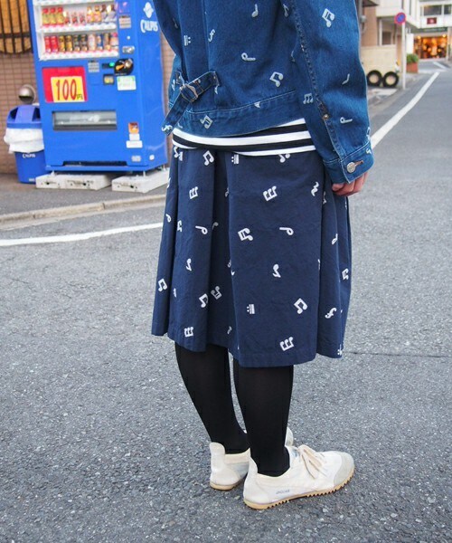 FRAPBOIS（フラボア）の「ノウトーツ（スカート・レディース・ホワイト/ネイビー・0/1）」の5枚目の写真