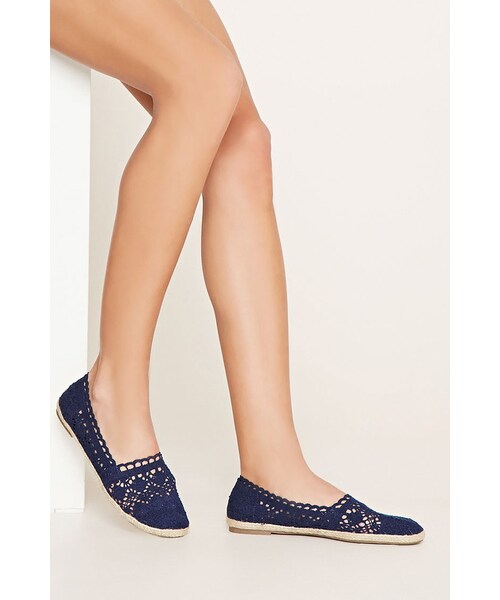 FOREVER 21(フォーエバー トゥエンティーワン)の「FOREVER 21 crochet espadrille flats(シューズ・レディース・Black/Pink/White/Blue・5.5/6/6.5/7/7.5/8/8.5/9/10)」の3枚目の写真