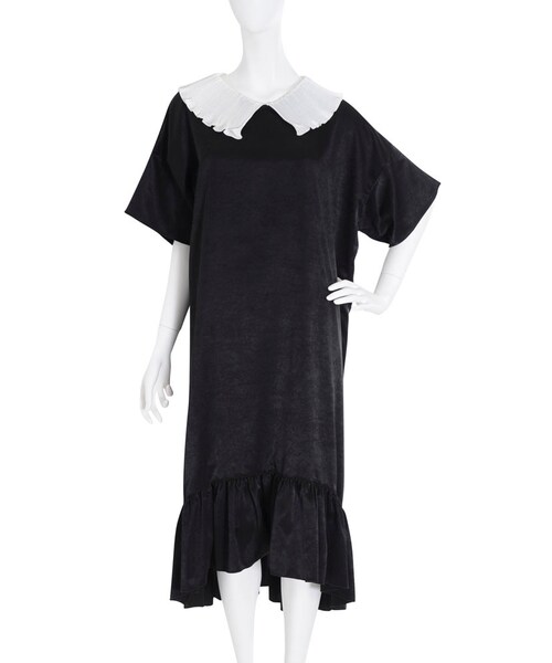 merry jenny（メリージェニー）の「プリーツ×フリルワンピース（ワンピース/ドレス・レディース・オフホワイト/ブラック/ピンク・F）」の6枚目の写真