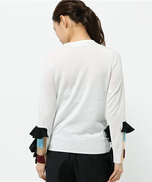 TOGA（トーガ）の「TOGA フローティングニットプルオーバー（ニット/セーター・レディース・ホワイト/ベージュ・36/38）」の4枚目の写真