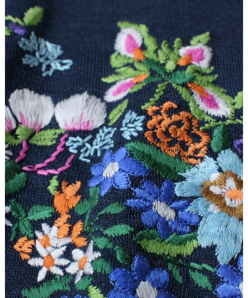 45R(フォーティファイブアール)の「インディゴギマニット刺繍 45R(フォーティファイブアール)の「インディゴギマニット刺繍