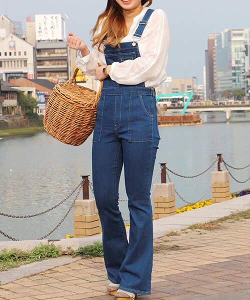 GAP(ギャップ)の「フレアオーバーオール(サロペット/オーバーオール・レディース・ダークインディゴ・XS/S/XXS)」の1枚目の写真