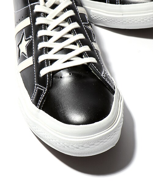 CONVERSE（コンバース）の「STAR&BARSLEATHER（シューズ・メンズ・ホワイト/ブラック・27cm/28cm）」の4枚目の写真