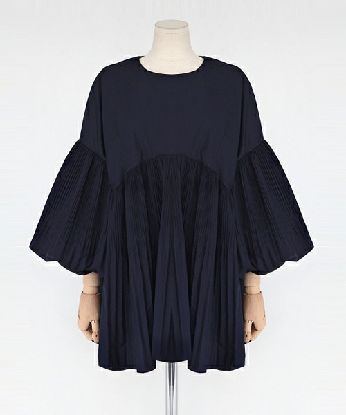 DHOLIC（ディーホリック）の「プリーツバルーンスリーブブラウス（シャツ/ブラウス・レディース・ホワイト/ダークベージュ/ネイビー・FREE）」の3枚目の写真