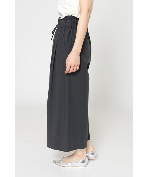 JOURNAL STANDARD（ジャーナルスタンダード）の「《予約》ミリタリークロスクロップドワイドパンツ◆（パンツ・ブラック/キャメル/カーキ・36/38/40）」の16枚目の写真