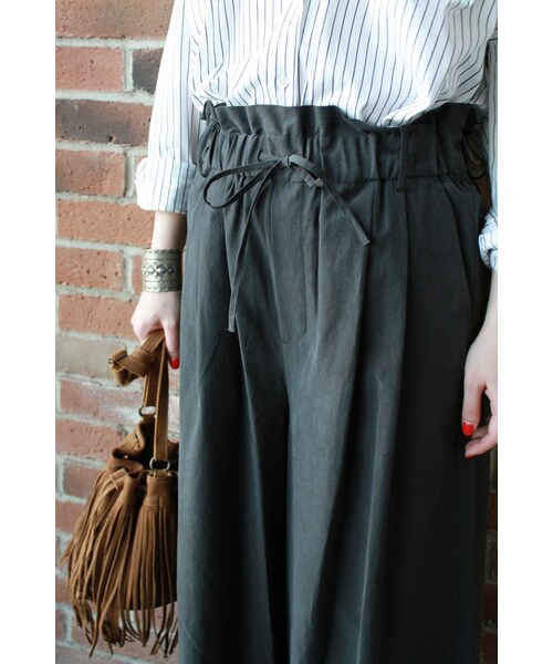JOURNAL STANDARD（ジャーナルスタンダード）の「《予約》ミリタリークロスクロップドワイドパンツ◆（パンツ・ブラック/キャメル/カーキ・36/38/40）」の6枚目の写真