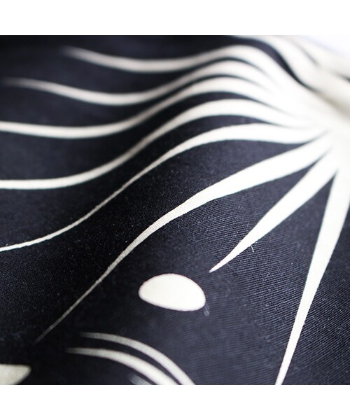 SASQUATCHfabrix.（サスクワァッチファブリックス）の「Fire Works Aloha Shorts（パンツ・Black x Yellow/Black x Crazy Color・S/M/L）」の8枚目の写真