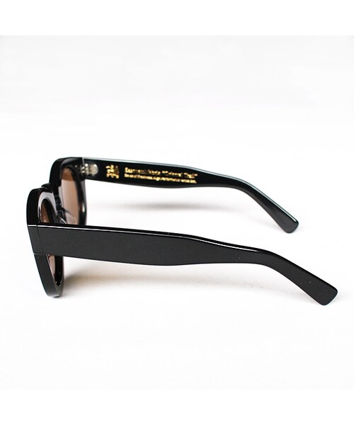 SASQUATCHfabrix.（サスクワァッチファブリックス）の「Oriental Trail Sunglass（ファッション雑貨・Black/Light Brown・One）」の3枚目の写真