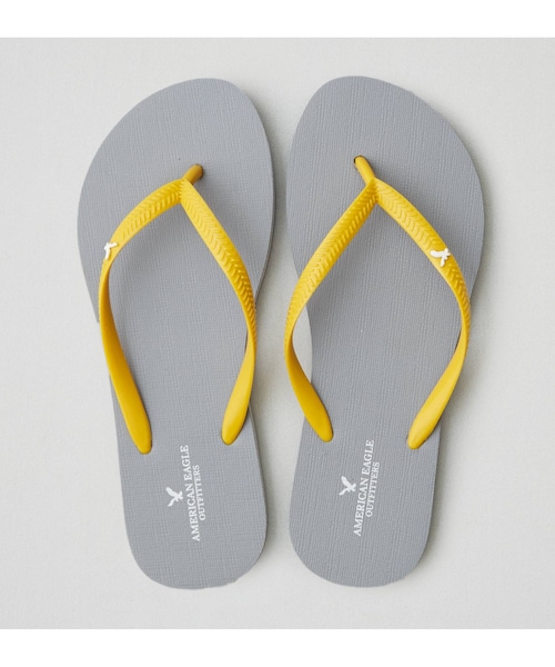 American Eagle（アメリカンイーグル）の「AEOフリップフロップ（ビーチサンダル・レディース・ブラック/ヘザーグレー/シルバー/レド/ホワイト/ブルー/バーガンディー・S/M/L）」の3枚目の写真