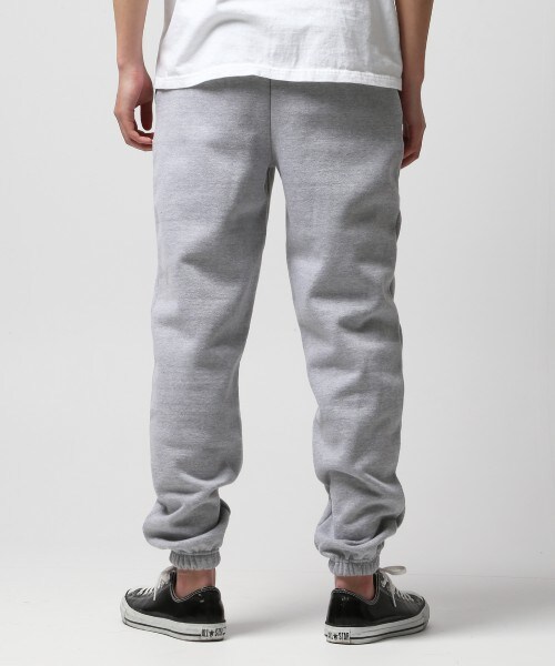 VANQUISH（ヴァンキッシュ）の「Smoking kills スウェットパンツ（パンツ・グレー・S/M/L）」の2枚目の写真