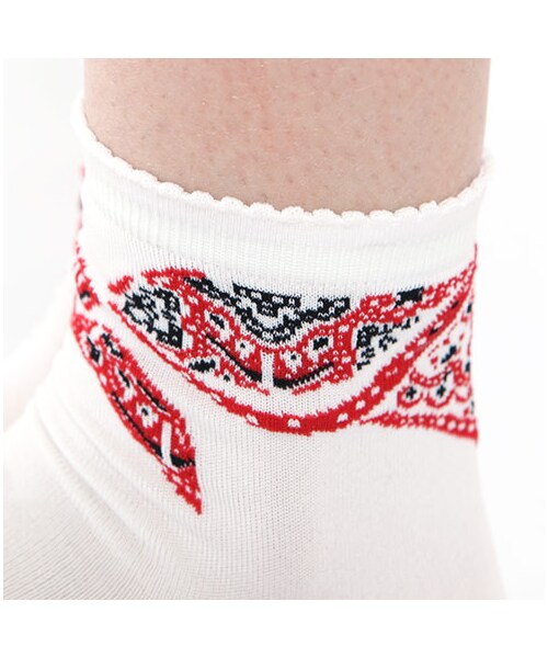 靴下屋（クツシタヤ）の「バンダナ柄ピコショートソックス（ソックス・靴下・レディース・オフ＋アカ/オフ＋ブルー/シルバーグレー/クロ/カーキ/ネイビー・22.0～24.0cm）」の11枚目の写真