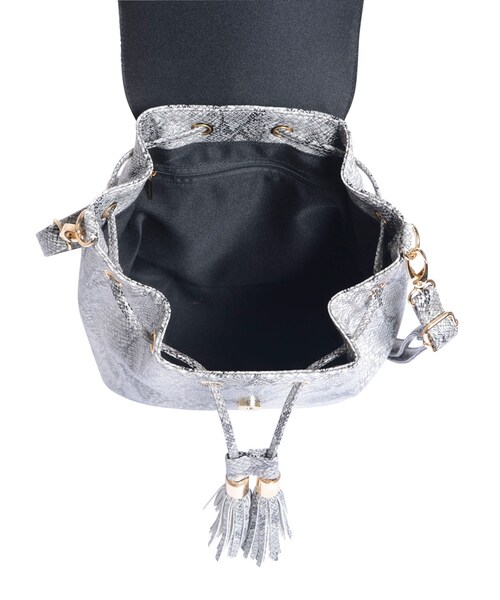 EVRIS（エヴリス）の「3WAYベルトコンチョリュック（バッグ・レディース・ホワイト/ブラック/ブラウン・F）」の11枚目の写真