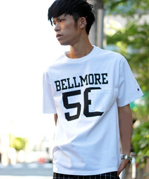 Champion(チャンピオン)の「【Champion(チャンピオン)】別注オーバーポケットTシャツ(Tシャツ/カットソー・メンズ・ホワイト/ネイビー/杢グレー・MEDIUM/LARGE/SMALL)」の1枚目の写真