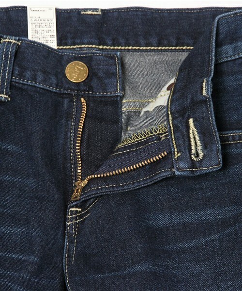 Lee（リー）の「Lee SLIM TAPERED（デニムパンツ・レディース・ブルー/インディゴブルー・34/36/38）」の10枚目の写真