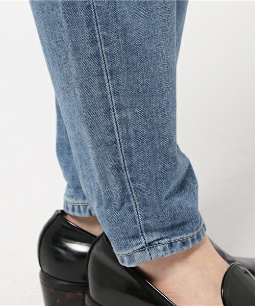 Lee（リー）の「Lee LOOSE TAPERED（デニムパンツ・レディース・ブルー・34/36/38）」の8枚目の写真