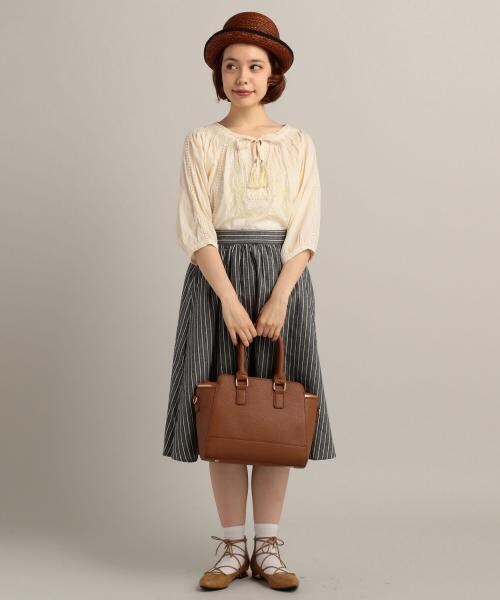 RAY CASSIN(レイカズン)の「レースアップフラットシューズ(シューズ・レディース・ブラック/ベージュ・M)」の11枚目の写真