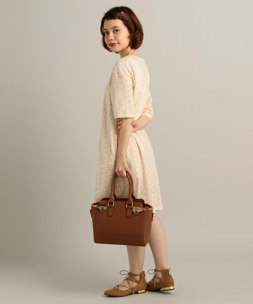 RAY CASSIN(レイカズン)の「レースアップフラットシューズ(シューズ・レディース・ブラック/ベージュ・M)」の12枚目の写真