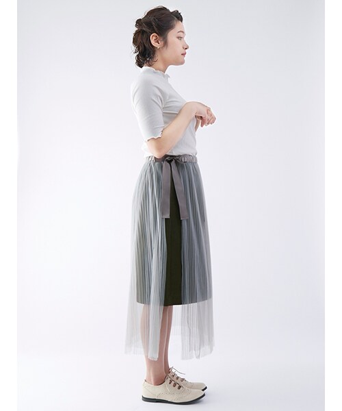w closet（ダブルクローゼット）の「巻きチュールスカート×ツイルスカート（スカート・レディース・ベージュ×キャメル/グレー×カーキ・FREE）」の4枚目の写真