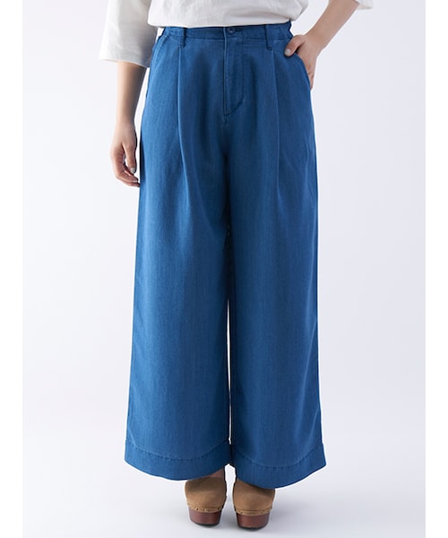 w closet（ダブルクローゼット）の「デニムタックワイドパンツ（パンツ・レディース・ブルー/ネイビー・FREE）」の3枚目の写真