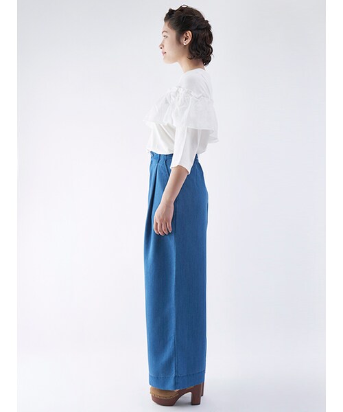 w closet（ダブルクローゼット）の「デニムタックワイドパンツ（パンツ・レディース・ブルー/ネイビー・FREE）」の4枚目の写真