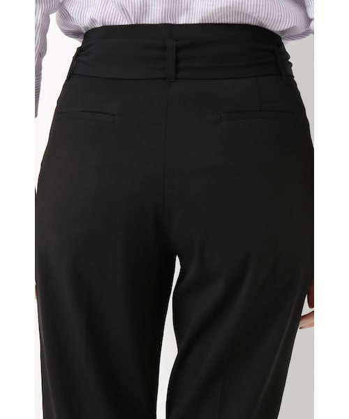 Spick & Span(スピックアンドスパン)の「ウエストリボン タックテーパードパンツ(パンツ・ブラック/キャメル/カーキ・34/36/38/40)」の13枚目の写真