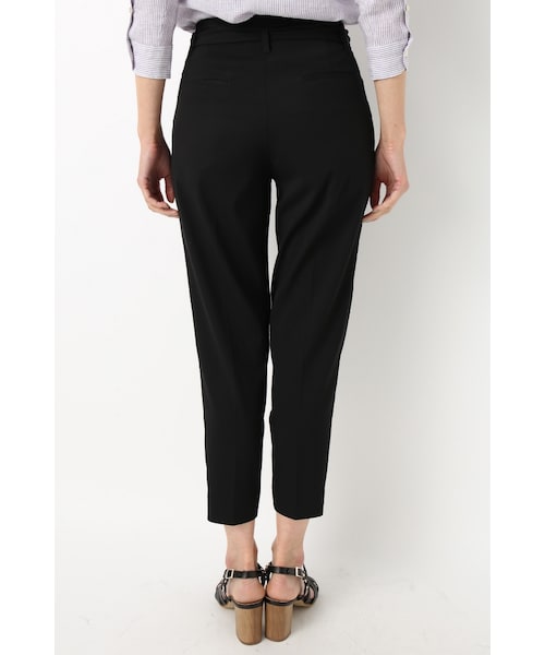 Spick & Span(スピックアンドスパン)の「ウエストリボン タックテーパードパンツ(パンツ・ブラック/キャメル/カーキ・34/36/38/40)」の11枚目の写真