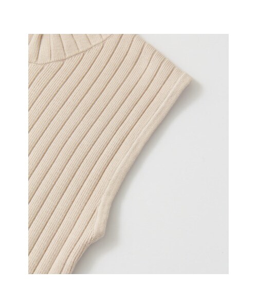 KBF（ケイビーエフ）の「WIDEリブニットタンク（トップス・レディース・GREEN/BEIGE/NAVY・one）」の11枚目の写真