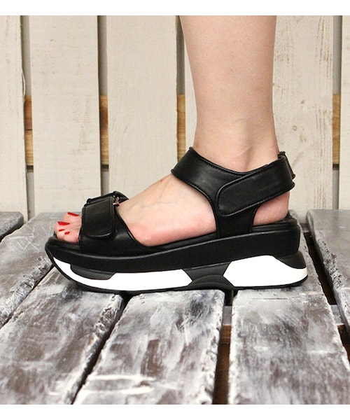 PAGEBOY（ページボーイ）の「【ポイント10倍】【PAGEBOY】ベルクロサンダル（シューズ・レディース・オフホワイト/ブラック・S/M/L）」の4枚目の写真