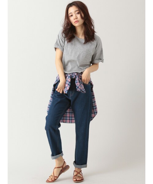 E hyphen world gallery（イーハイフンワールドギャラリー）の「SS 20/-CO胸ポケットTシャツ（トップス・オフホワイト/杢ライトグレー/ブラック/レッド/キャメル/カーキ/ライトブルー/ネイビー・F）」の10枚目の写真