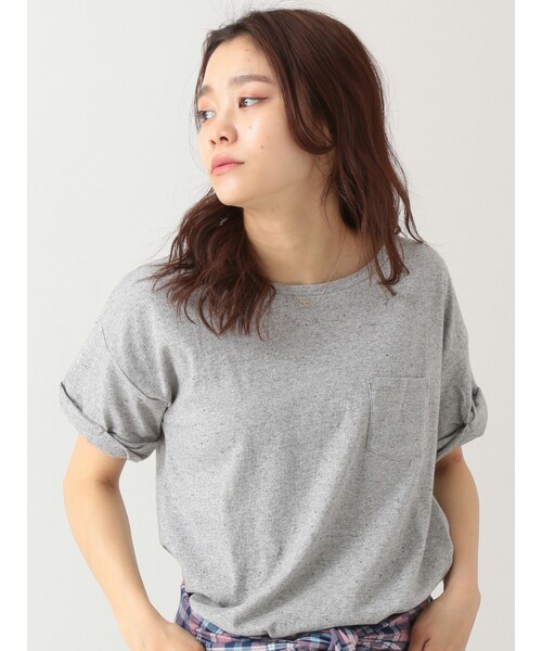 E hyphen world gallery（イーハイフンワールドギャラリー）の「SS 20/-CO胸ポケットTシャツ（トップス・オフホワイト/杢ライトグレー/ブラック/レッド/キャメル/カーキ/ライトブルー/ネイビー・F）」の9枚目の写真